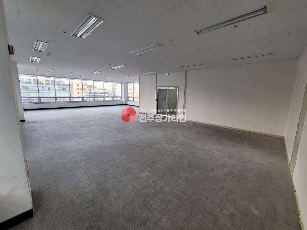 전북 전주완산구 효자동2가 깔끔한 사무실 월세 매물번호 11618 사진 2