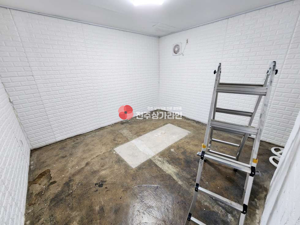 전북 전주완산구 서신동 ⭐카페,무인샵,공방,피부미용,네일샵 강력추천⭐깔끔한 화이트톤⭐ 월세 매물번호 11888 사진 5