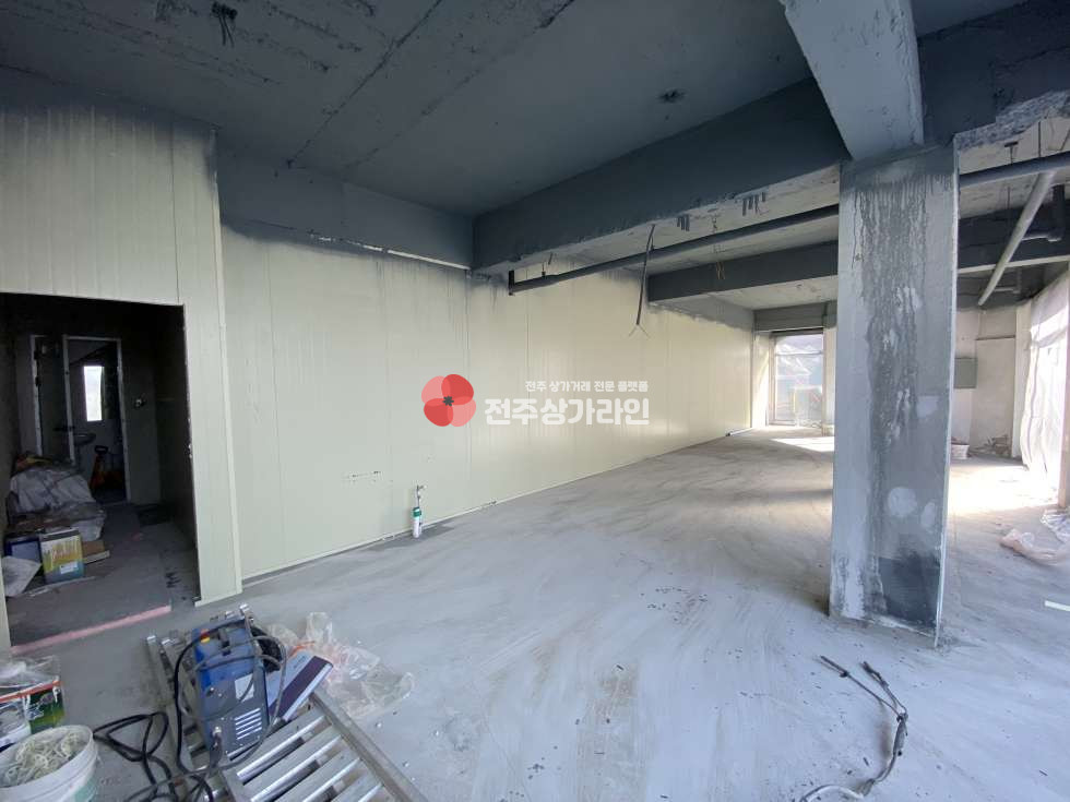 전북 전주완산구 중화산동2가 ⭐리모델링 모서리 상가⭐첫입주⭐카페,미용실 ,피부샵,공방 추천⭐ 월세 매물번호 11912 사진 6
