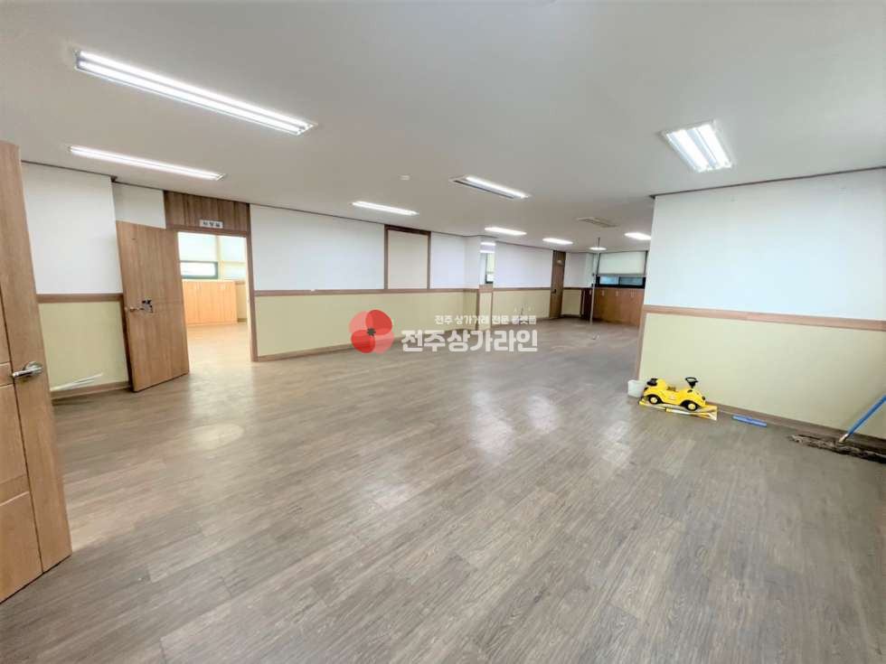 전북 전주완산구 서신동 ⭐학원,사무실,창고 용도 등⭐강력추천⭐즉시입주⭐ 월세 매물번호 12018 사진 4