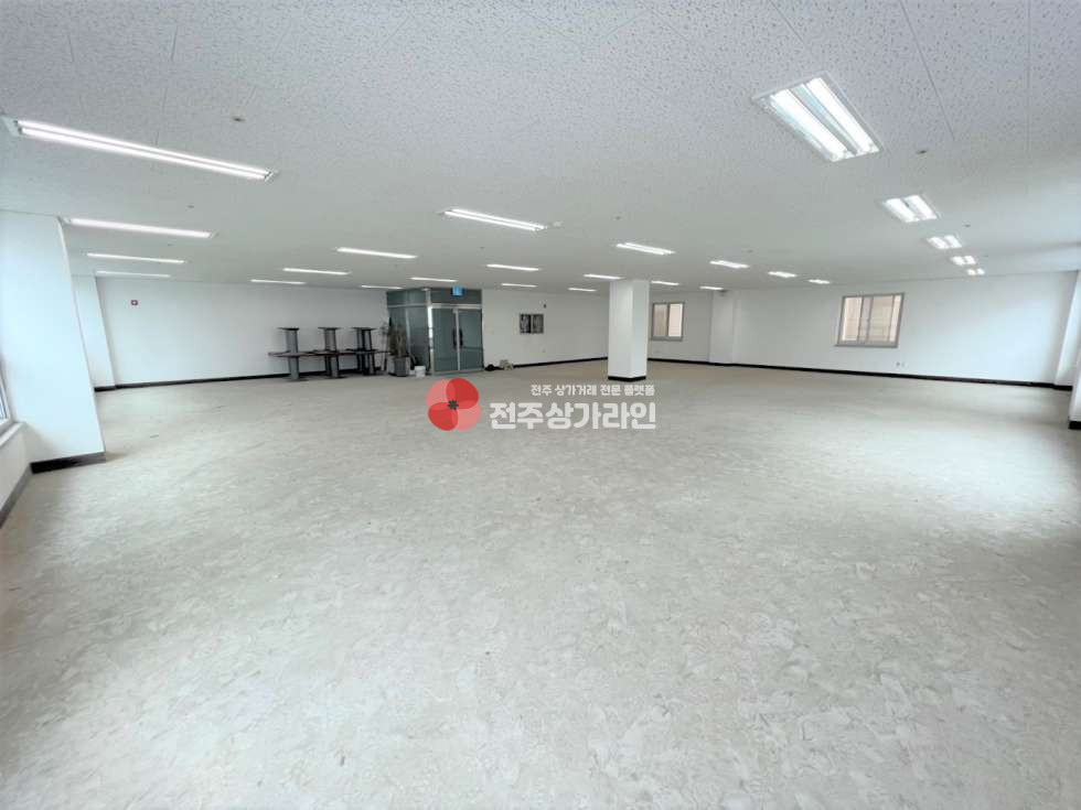 전북 전주완산구 효자동3가 ⭐신시가지 메인거리 빌딩 사무실 용도 등⭐강력추천⭐즉시입주⭐ 월세 매물번호 12028 사진 3