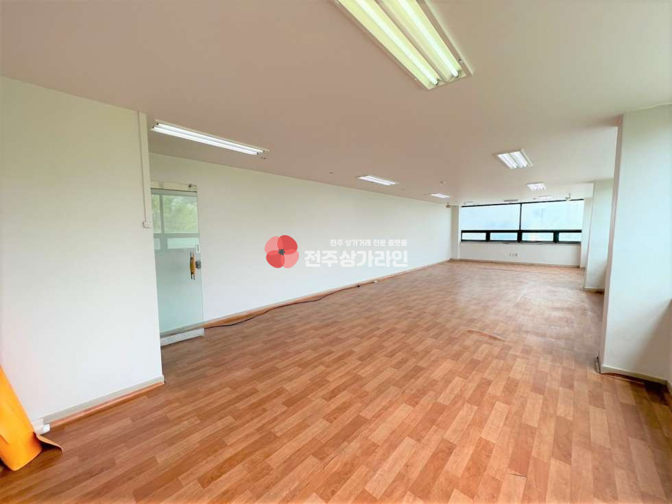 전북 전주완산구 평화동2가 ⭐사무실,창고 용도 등⭐강력추천⭐즉시입주⭐ 월세 매물번호 12060 사진 2