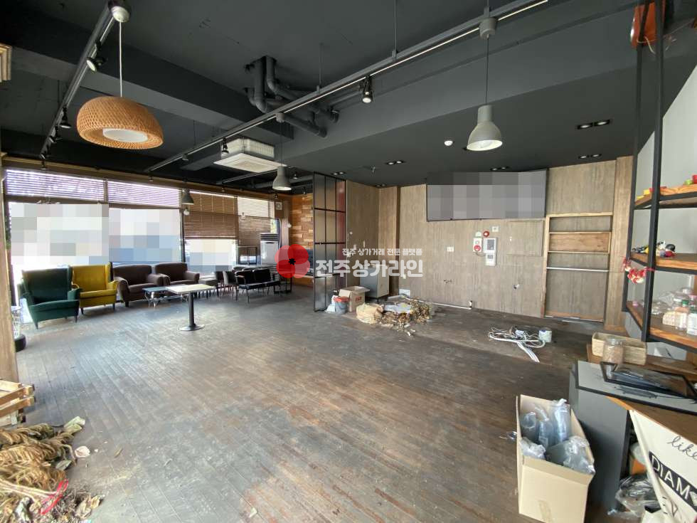 전북 전주덕진구 송천동1가 ⭐카페,공방,미용실,네일샵 강력추천⭐분할가능⭐대로변인근⭐유동인구많음⭐ 월세 매물번호 11879 사진 1