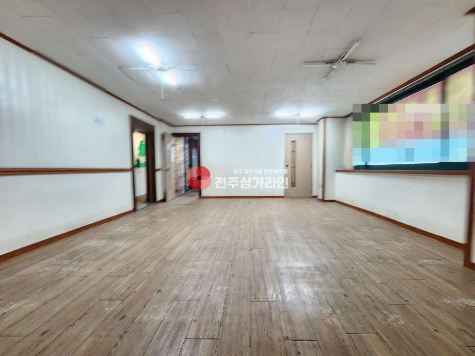 전북 전주완산구 효자동1가 ⭐학원가 자리 좋은 상가⭐아파트단지 초인근⭐ 월세 매물번호 11906 사진 2