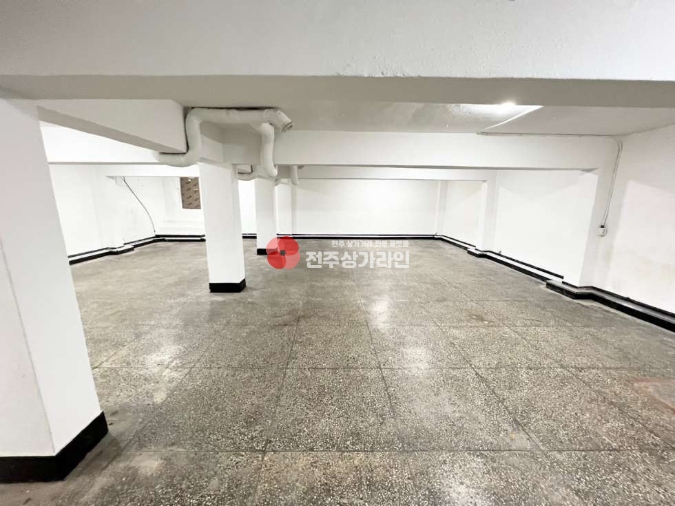 전북 전주덕진구 덕진동1가 ⭐유동인구 많은 대로변 앞 지하상가⭐어떤 용도든 추천 드려요⭐강력추천⭐즉시입주⭐ 월세 매물번호 12213 사진 2