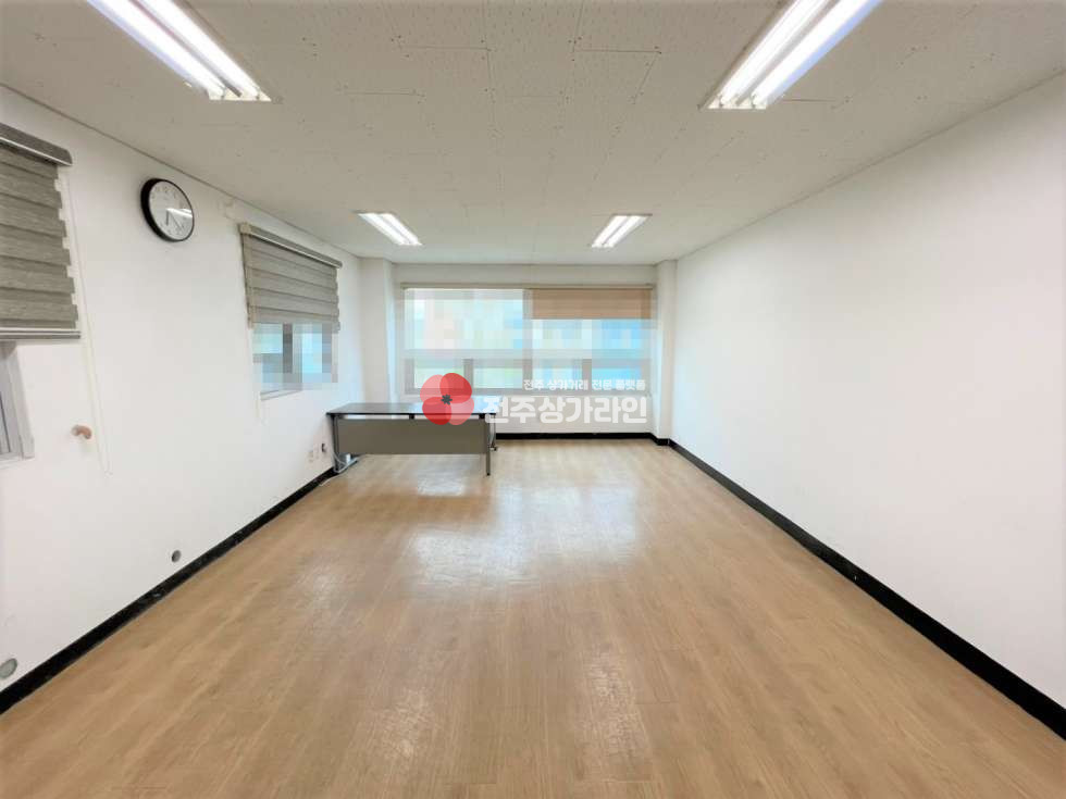 전북 전주완산구 효자동3가 ⭐대로변 앞⭐저렴한 3층 상가 엘베OK⭐입맛에 맞춰서 사용 하세요!⭐강력추천⭐즉시입주⭐ 월세 매물번호 12269 사진 1