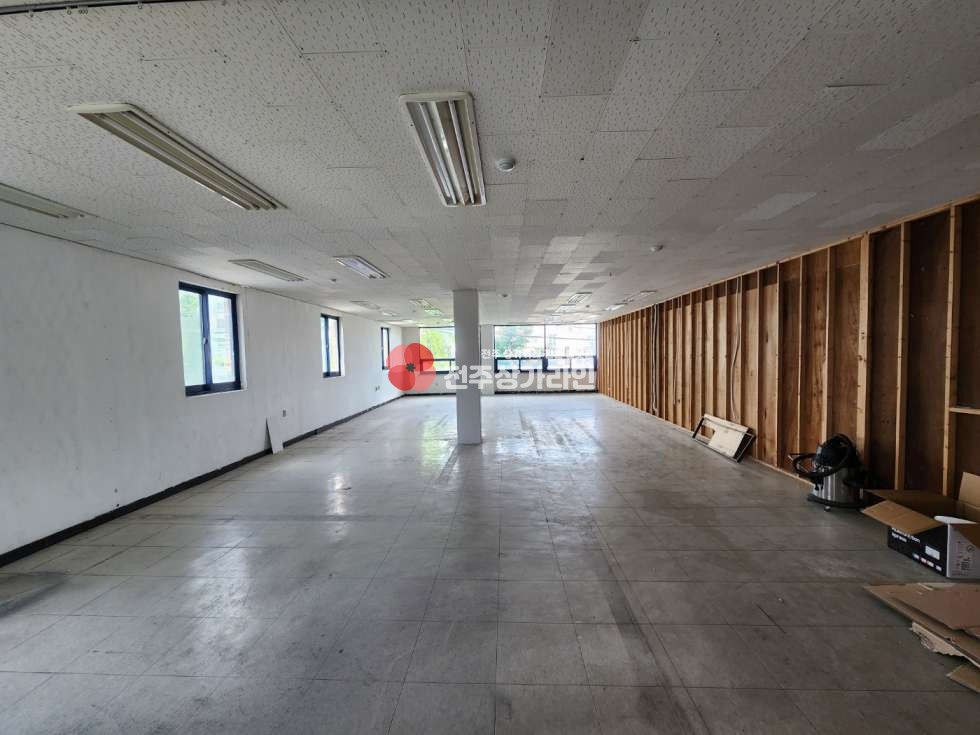 전북 전주덕진구 송천동1가 ⭐학원추천 ⭐위치좋고⭐학교인접⭐바로아래서점⭐교육시설로추천합니다⭐접근성좋아요⭐ 월세 매물번호 12273 사진 1