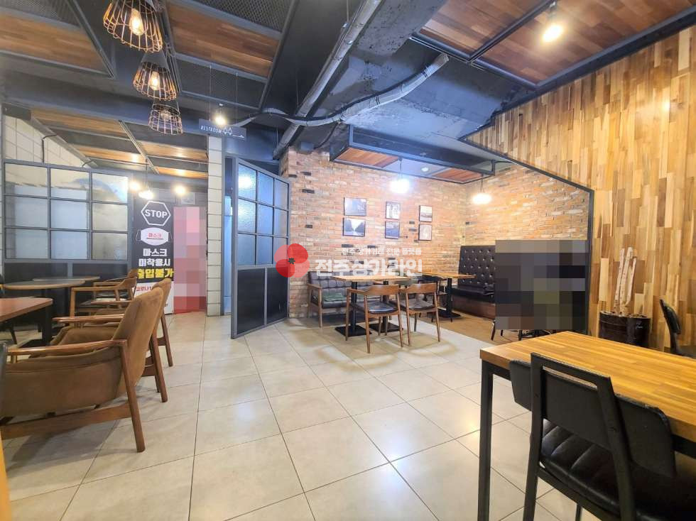 전북 전주완산구 효자동1가 ⭐카페창업 안성맞춤⭐깔끔하고 넓은 실내공간⭐인테리어좋아요⭐ 월세 매물번호 12287 사진 11
