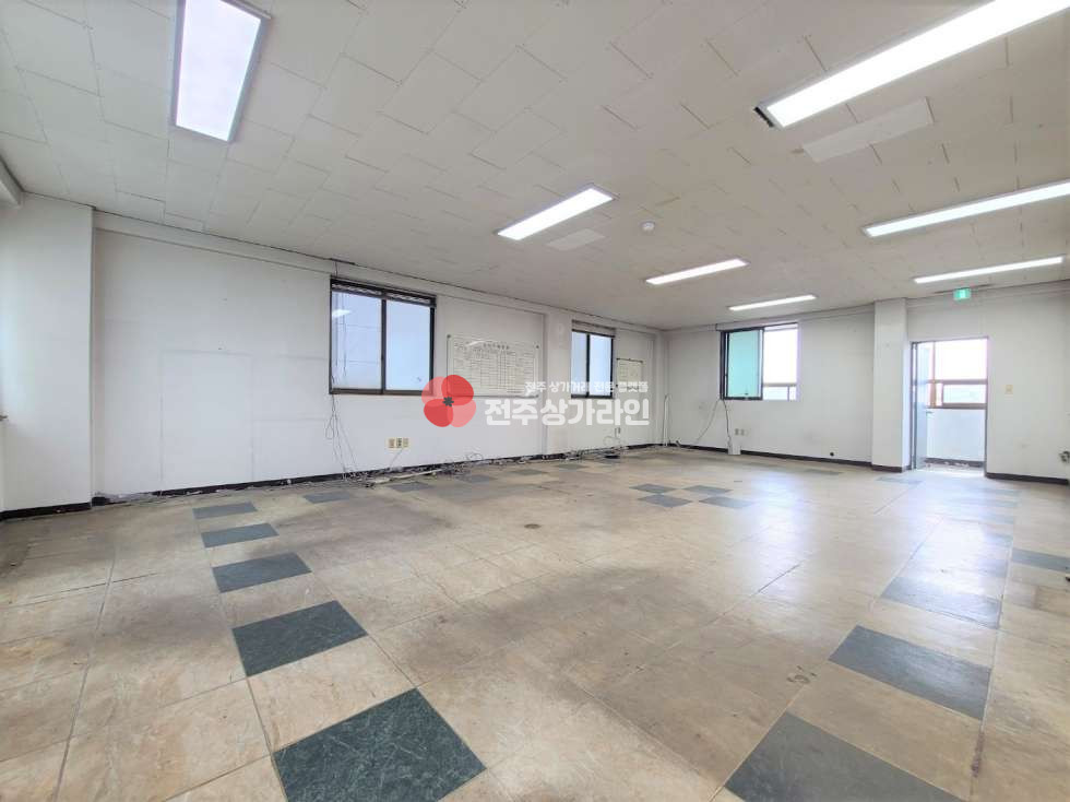 전북 전주완산구 서신동 ⭐학원,교육센터찾는분께추천해요⭐비밀공간같은느낌입니다⭐ 월세 매물번호 12326 사진 4
