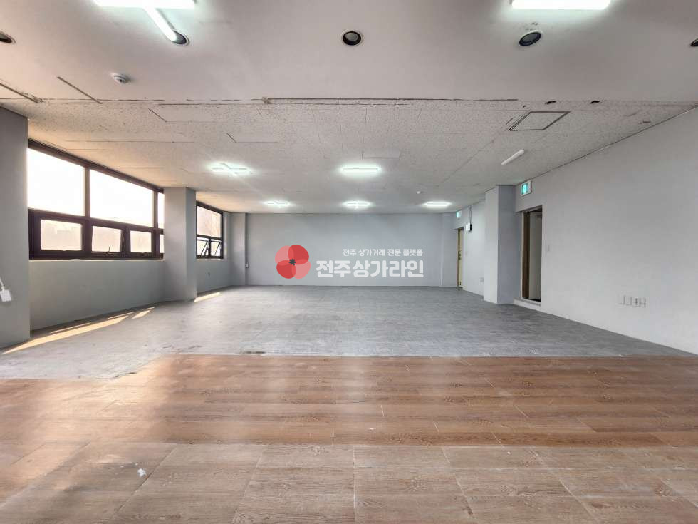 전북 전주완산구 효자동3가 ⭐대로변 인근 상가⭐학원, 사무실 추천⭐창고별도사용가능⭐ 월세 매물번호 11938 사진 2