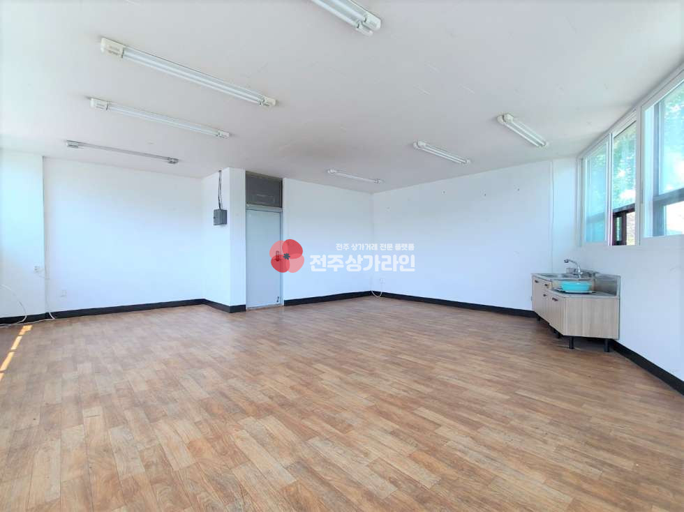 전북 전주덕진구 덕진동2가 ⭐저렴한사무실구하실분찾습니다⭐교통의요지⭐대로변위치⭐ 월세 매물번호 12312 사진 2