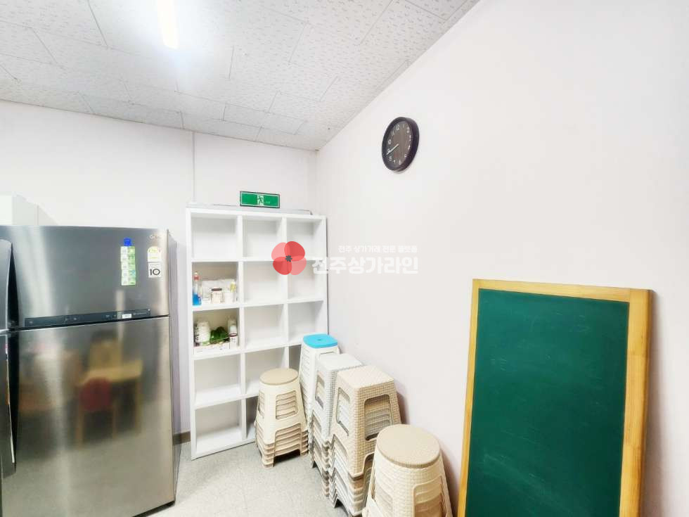 전북 전주덕진구 송천동2가 ⭐사무실용⭐미용관련업⭐교육센터⭐위치⭐도로변⭐최상의위치⭐ 월세 매물번호 12340 사진 4