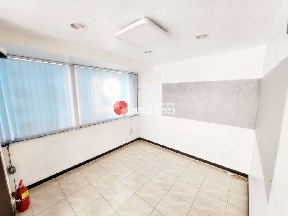 전북 전주완산구 경원동1가 ⭐학원상가⭐평수넓어요⭐화장실개별⭐걸어서버스정류장상가⭐학원추천⭐ 월세 매물번호 12373 사진 7