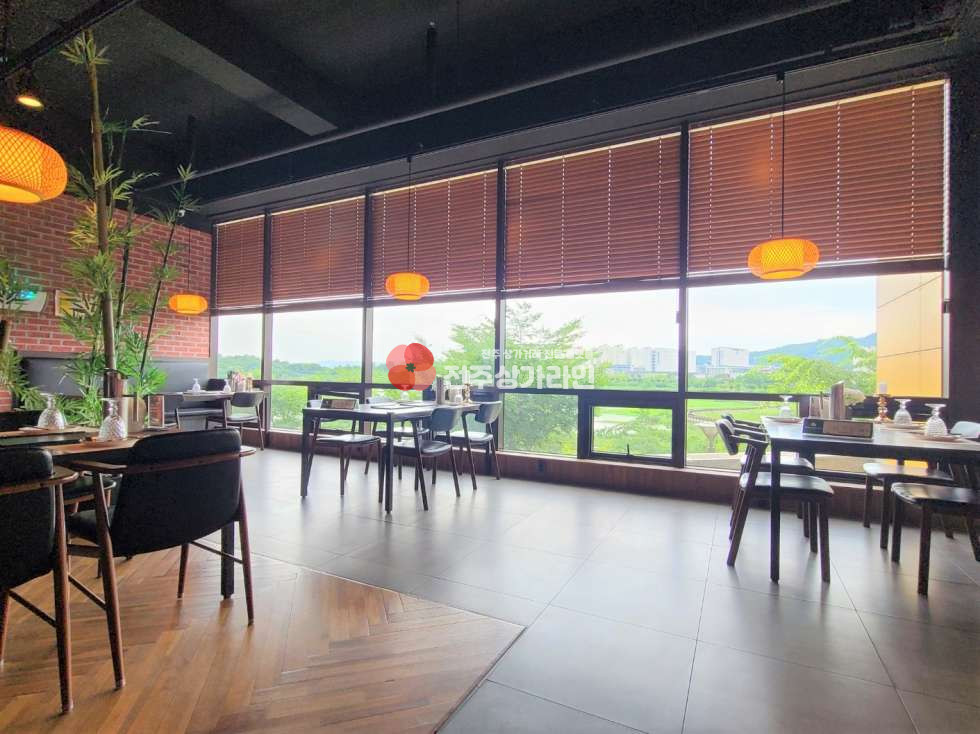 전북 전주덕진구 장동 ⭐기지제가 한눈에보이는 전망좋은 식당입니다⭐돈버는자리추천합니다⭐ 월세 매물번호 12318 사진 4