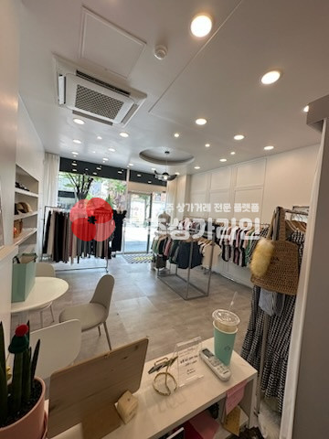 전북 전주완산구 효자동3가 ⭐옷가게 양수양도⭐권리금협의가능⭐타업종가능⭐ 월세 매물번호 12410 사진 2