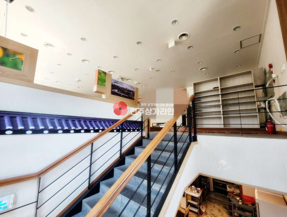 전북 전주완산구 중화산동2가 ⭐대로변음식점⭐저렴한월세⭐평수넓음⭐성업중가게⭐깔끔인테리어⭐ 월세 매물번호 12412 사진 11