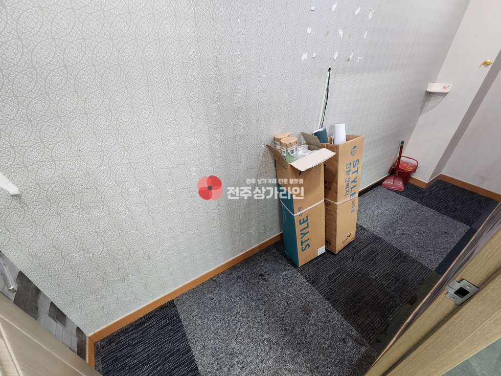 전북 전주덕진구 금암동 ⭐사무실용도로 쓰기 좋은 상가⭐냉난방기⭐주차장,엘베 OK⭐ 월세 매물번호 12419 사진 4