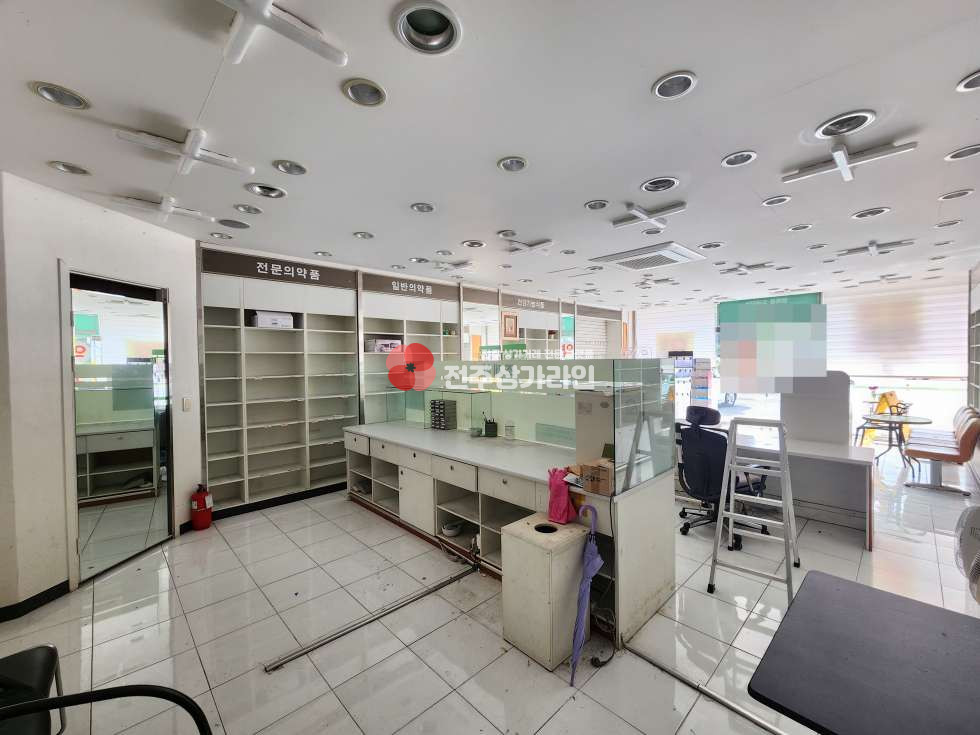 전북 전주완산구 평화동1가 ⭐약국자리 양도받으실분⭐완전좋은위치⭐타업종가능⭐ 월세 매물번호 12165 사진 4