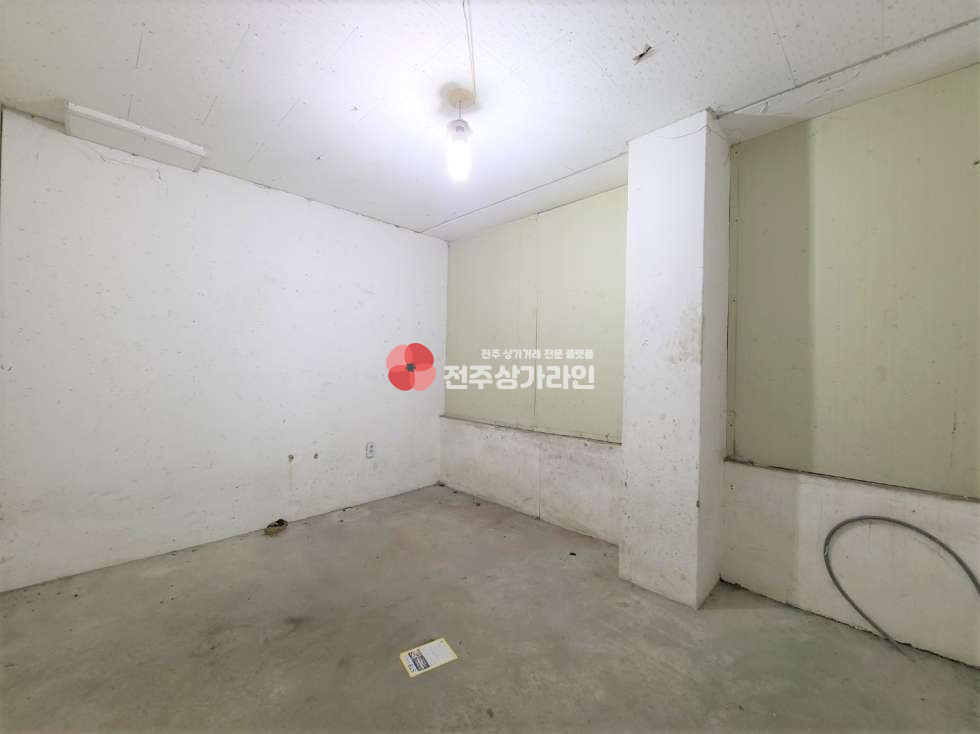 전북 전주덕진구 우아동1가 ⭐창고형사무실/건축/설비/작업용공간⭐공간이넓고구분되어있어서활용하기좋아요⭐ 월세 매물번호 12476 사진 7