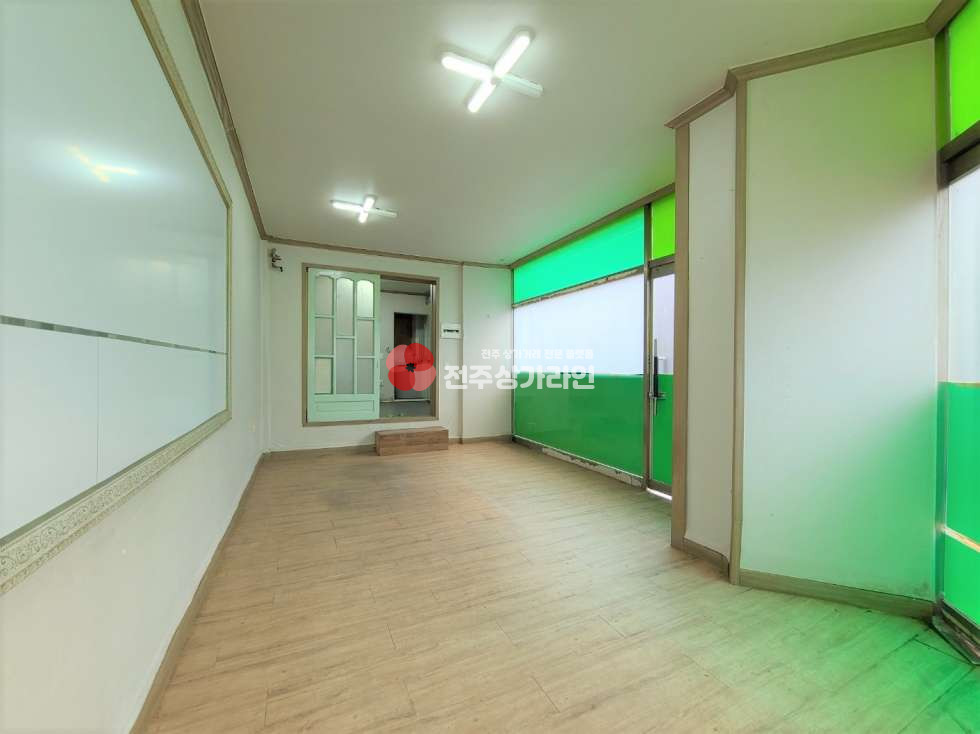 전북 전주완산구 효자동1가 ⭐창고/소매점⭐거주가능한상가⭐연장보관하며쉴수있는공간⭐ 월세 매물번호 12496 사진 2