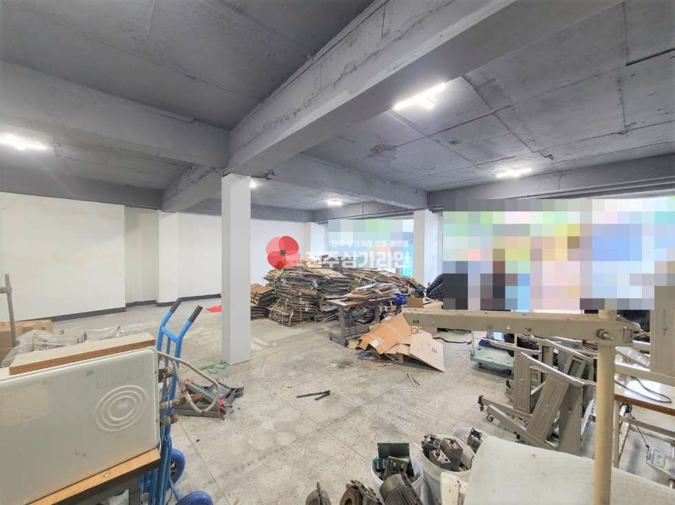 전북 전주덕진구 진북동 ⭐판매업/홍보판촉업/인테리어관련업⭐대로변에인접하여홍보효과좋아요⭐ 월세 매물번호 12545 사진 3