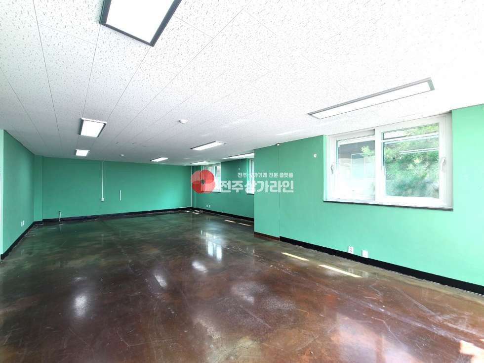 전북 전주완산구 효자동2가 ⭐학원/교습소/교육관련사무실/학습지⭐화장실남여분리되어있어요⭐실용적인공간⭐ 월세 매물번호 12573 사진 1