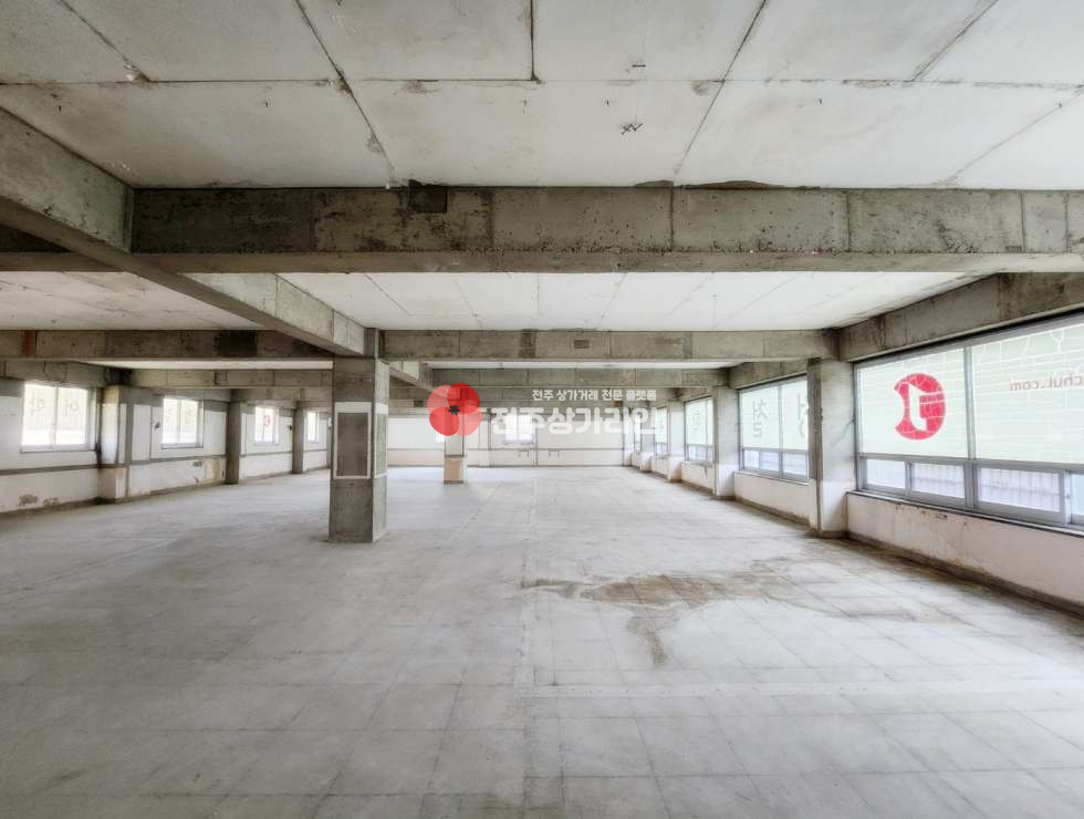 전북 전주완산구 삼천동1가 ⭐넓은상가⭐학원⭐스터디카페⭐학교앞⭐아파트단지⭐유동인구많아요⭐ 월세 매물번호 12637 사진 6