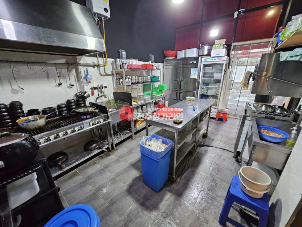 전북 전주덕진구 덕진동2가 ⭐고깃집양도받으실분⭐깔끔한인테리어⭐모든설비,장비,가구 양도⭐깔끔한화장실,좋은상권⭐ 월세 매물번호 12689 사진 10