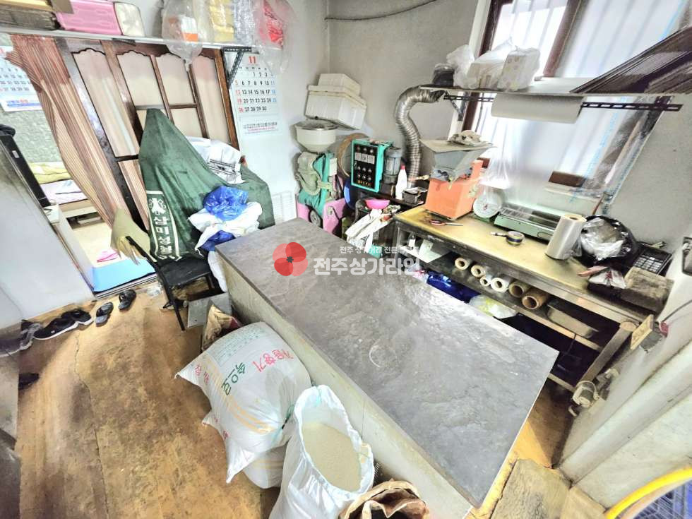 전북 전주완산구 중화산동2가 ⭐방앗간 양도받으실분 추천⭐유동인구좋음⭐주변에 학교,교회,주택,아파트 인접 월세 매물번호 12695 사진 4