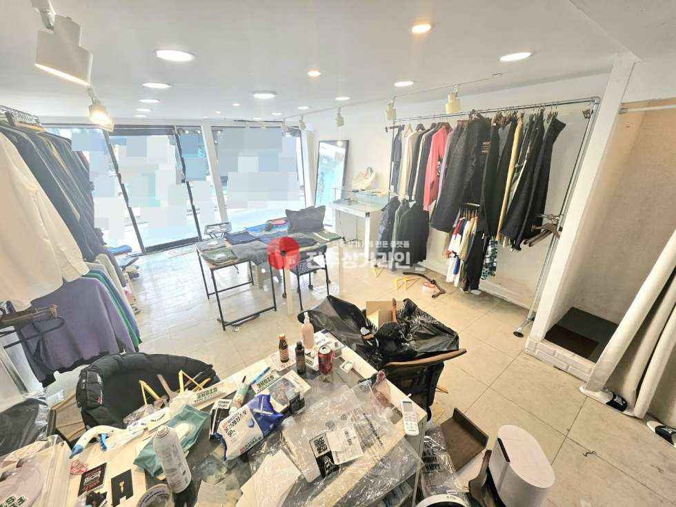 전북 전주완산구 중앙동2가 ⭐옷가게하실분 추천⭐깔끔한인테리어⭐유동인구많음⭐미용관련업종추천⭐ 월세 매물번호 12711 사진 3