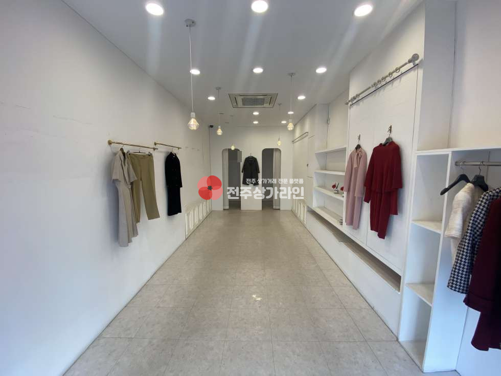 전북 전주완산구 효자동3가 ⭐미용,디저트,⭐엄청난유동인구⭐대로변위치⭐주차걱정no⭐뒷편에넓은공간⭐ 월세 매물번호 11947 사진 1