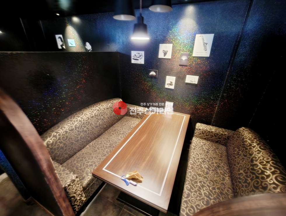 전북 전주완산구 중화산동2가 ⭐영업중상가⭐위치좋은BAR⭐그래도양도양수⭐넓은평수⭐개방감좋은창문⭐ 월세 매물번호 12620 사진 4