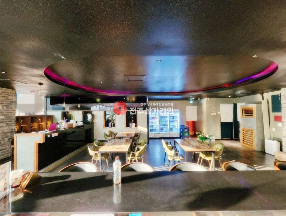 전북 전주완산구 중화산동2가 ⭐영업중상가⭐위치좋은BAR⭐그래도양도양수⭐넓은평수⭐개방감좋은창문⭐ 월세 매물번호 12620 사진 5
