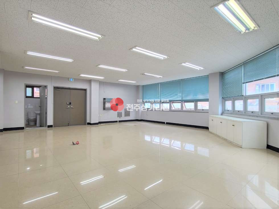 전북 전주완산구 중화산동2가 ⭐사무실/온라인판매점⭐가성비좋은사무실⭐위치좋아요⭐ 월세 매물번호 12391 사진 3