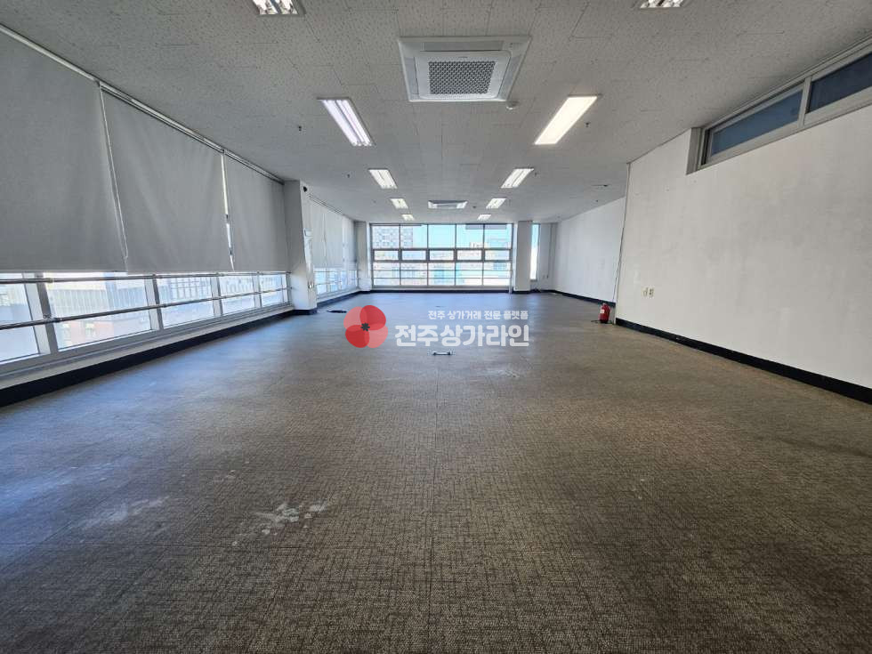 전북 전주완산구 효자동2가 ⭐⭐신시가지 사무실을 소개합니다⭐⭐ 월세 매물번호 12765 사진 2
