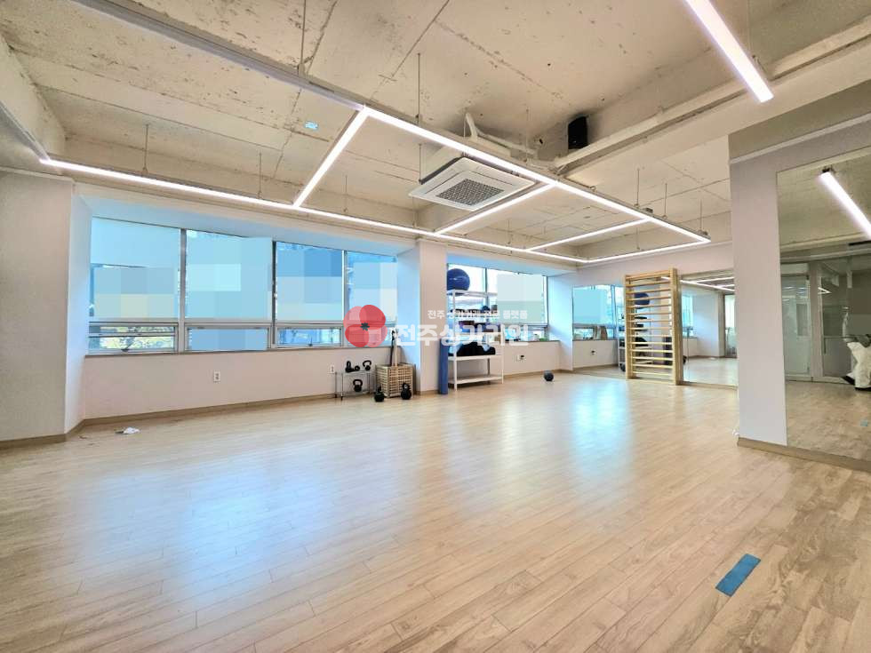 전북 전주완산구 경원동3가 ⭐재활치료센터,필라테스,운동시설 추천⭐건물전용주차장⭐깔끔한인테리어⭐ 월세 매물번호 12787 사진 4