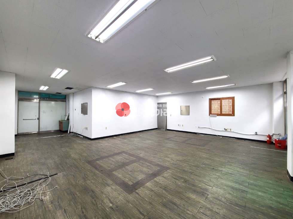전북 전주완산구 서신동 ⭐교육관련/사무실/창고형사무실/유통사무실⭐넓은공간저렴한월세⭐ 월세 매물번호 12617 사진 2