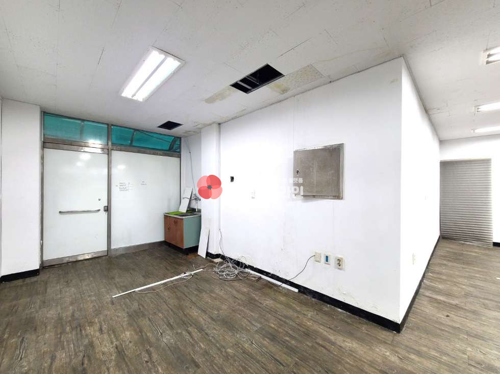 전북 전주완산구 서신동 ⭐교육관련/사무실/창고형사무실/유통사무실⭐넓은공간저렴한월세⭐ 월세 매물번호 12617 사진 4