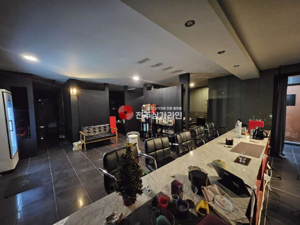 전북 전주완산구 서신동 ⭐서신동⭐BAR ⭐권리금 없이⭐양도받으실분⭐ 월세 매물번호 12810 사진 1
