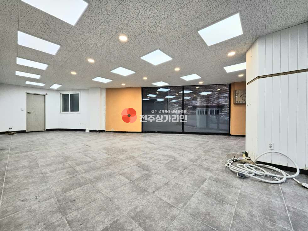 전북 전주완산구 평화동2가 ⭐⭐평화동 목 좋은 상가를 소개시켜드립니다⭐⭐ 월세 매물번호 12846 사진 2