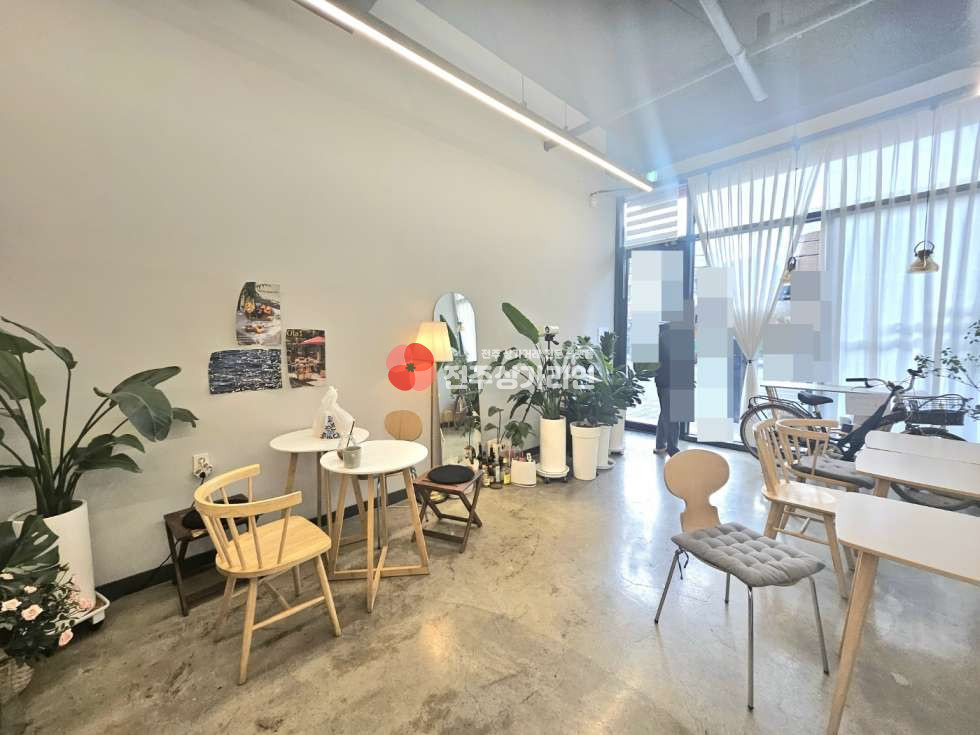 전북 전주덕진구 송천동2가 ⭐권리금없이 카페 양도양수받으실분 추천⭐한달간 렌트프리⭐다른업종가능⭐유동인구좋음⭐ 월세 매물번호 12852 사진 2