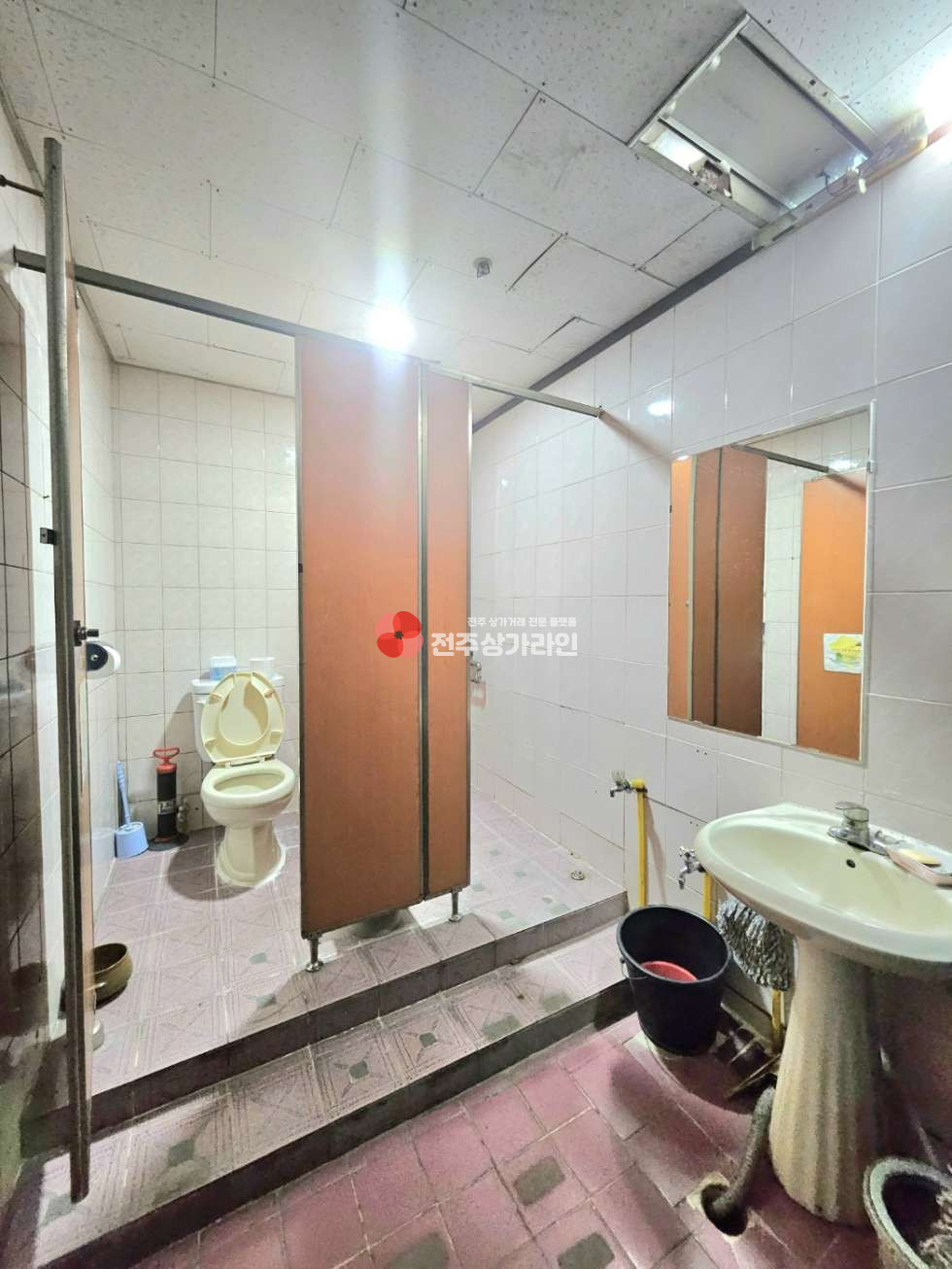 전북 전주덕진구 금암동 ⭐노래방 양도양수받으실분 추천⭐무권리금⭐단골손님확보⭐대로변인접⭐ 월세 매물번호 12866 사진 8