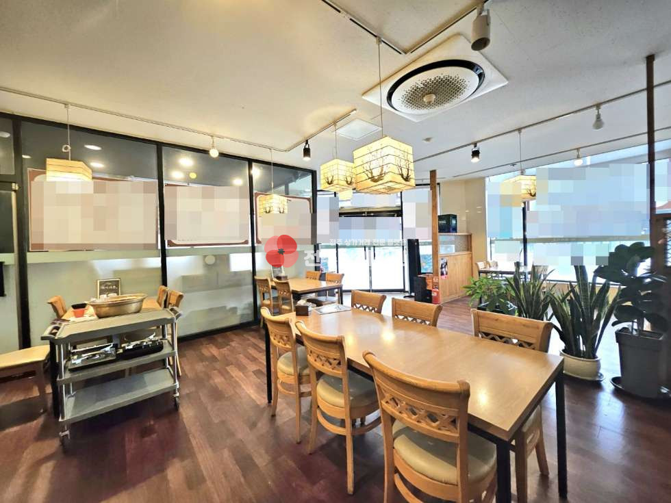 전북 전주완산구 중화산동2가 ⭐음식점자리 양도양수받으실분 추천⭐술집,밥집 요식업 관련업종 강력추천!⭐유동인구최고⭐깔끔한인테리어⭐ 월세 매물번호 12897 사진 6