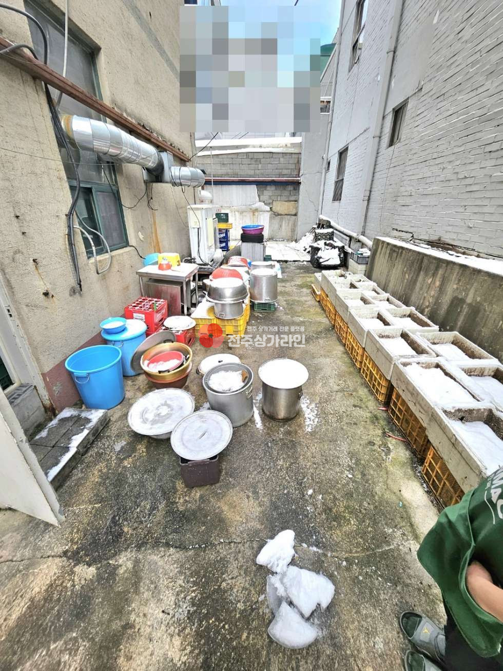 전북 전주완산구 중화산동2가 ⭐음식점자리 양도양수받으실분 추천⭐술집,밥집 요식업 관련업종 강력추천!⭐유동인구최고⭐깔끔한인테리어⭐ 월세 매물번호 12897 사진 19