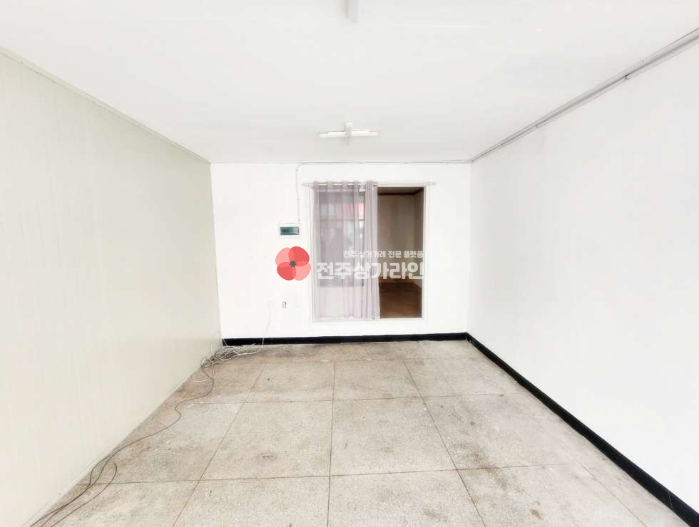 전북 전주완산구 삼천동1가 ⭐사무실,창고⭐넓은평수⭐깔끔한내부⭐즉시입주⭐저렴한가격⭐ 월세 매물번호 12941 사진 3