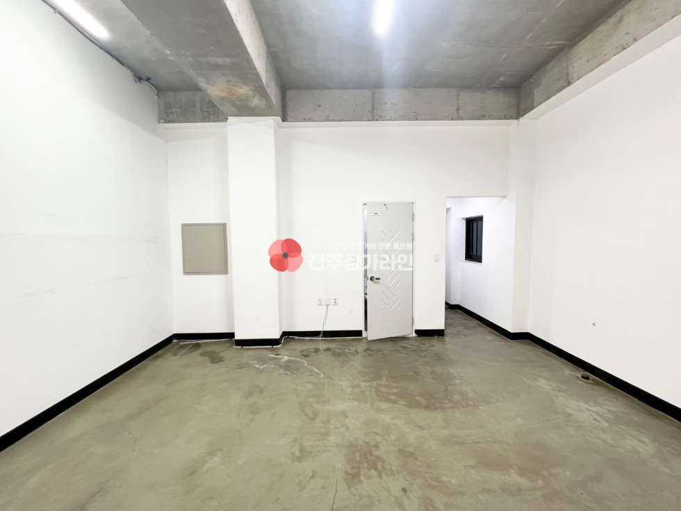 전북 전주덕진구 덕진동1가 ⭐배달음식점, 네일샵, 피부미용, 사무실 겸 창고 용도 등⭐강력추천⭐즉시입주⭐ 월세 매물번호 12219 사진 3