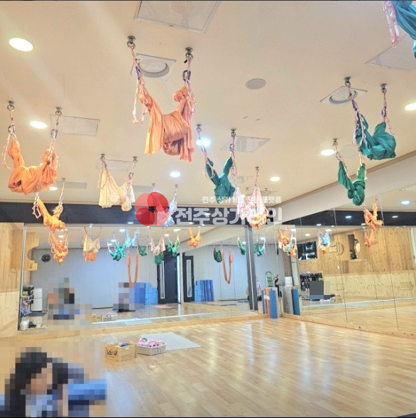 전북 전주완산구 효자동1가 ⭐요가학원 양도받으실분 추천⭐합리적인권리금⭐화이트톤인테리어⭐대로변인접⭐ 월세 매물번호 13007 사진 3