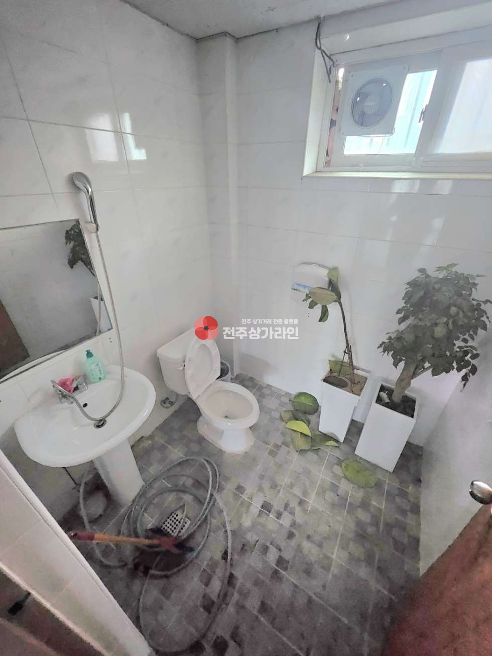 전북 전주완산구 효자동1가 ⭐음식점,술집,가맥집 자리 강력추천⭐인테리어시공완료⭐주방공간완비⭐대로변인접⭐ 월세 매물번호 13015 사진 10