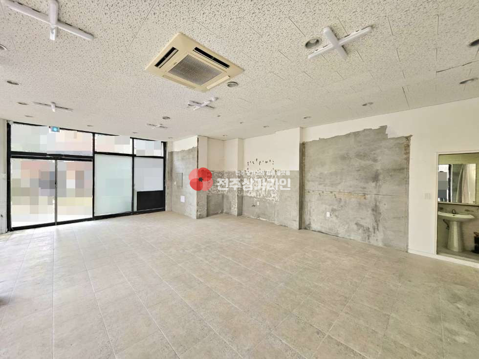 전북 전주완산구 효자동2가 ⭐꽃집,카페,편의점,미용실,사무실 추천⭐대로변인접⭐분할임대가능⭐내부화장실⭐ 월세 매물번호 13026 사진 8