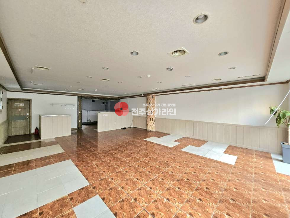 전북 전주완산구 중화산동2가 ⭐음식점,술집,가맥집,국밥집 강력추천⭐식당자리로 최고⭐인테리어완료⭐유동인구좋음⭐ 월세 매물번호 13031 사진 3